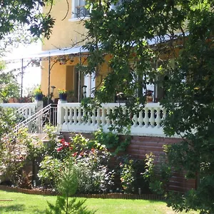 La Maison Jaune Réalville